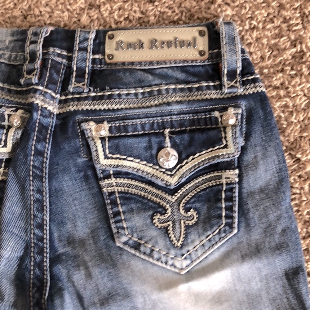 Rock revival, Ashley skinny size 27 in EUC. Barely worn.